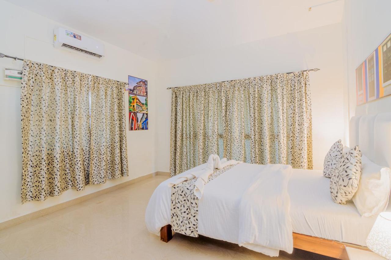 White House In Goa, Truly Amazing Experience Bed and Breakfast Saligao Esterno foto